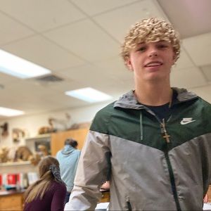 Meet your Posher, Tayler